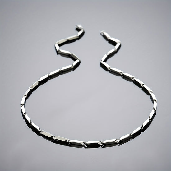 Necklace with a Premium Feel