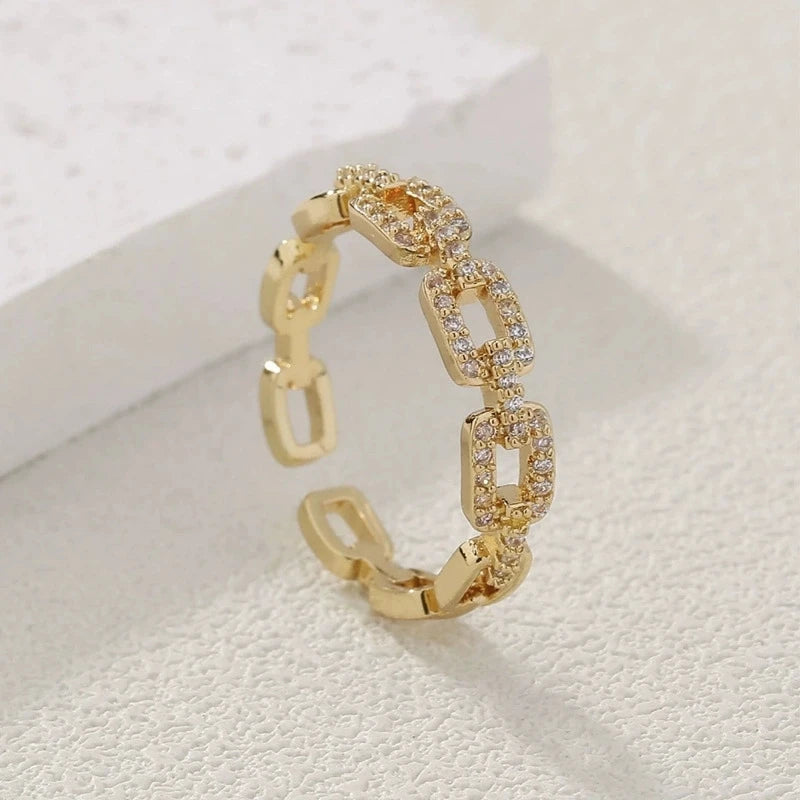 Elegant Finger Ring
